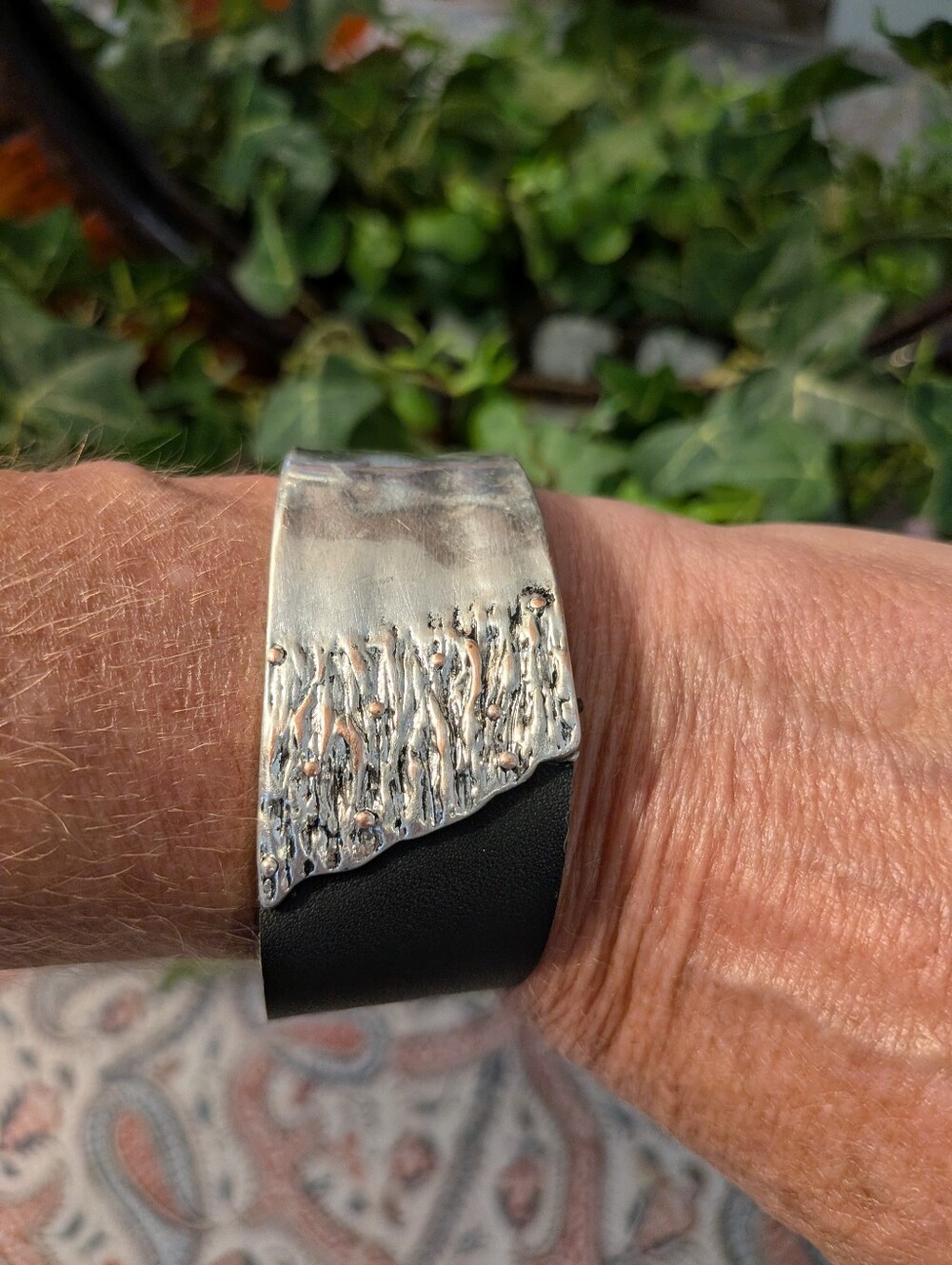 SAACHI Silver and Black Textured Cuff Bracelet